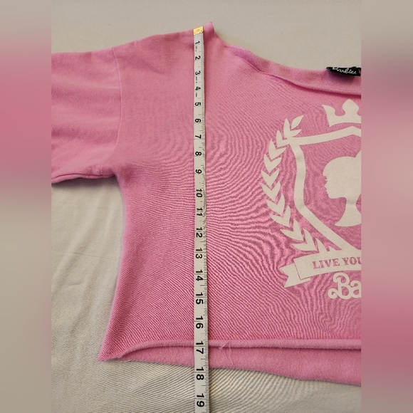 Mattel Womens Barbie Pink Off-Shoulder Cropped Oversized Sweatshirt Top sz MD - Picture 8 of 14